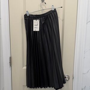 Zara kids Elegant Black Pleated Skirt